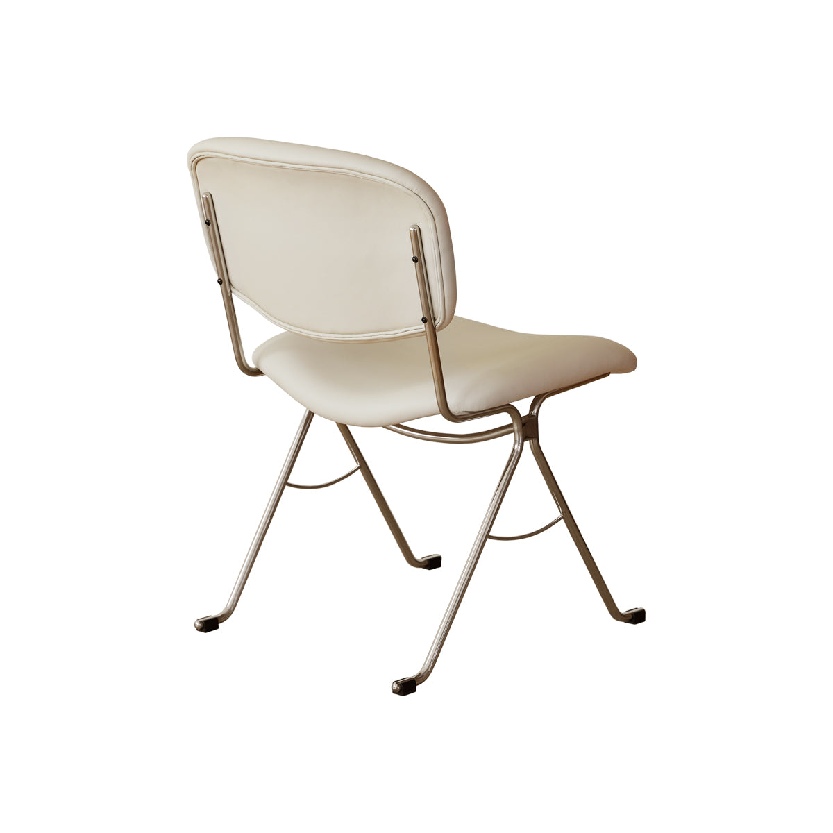 Omelette chair