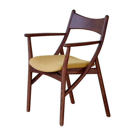 Kitty Chair with Armrests
